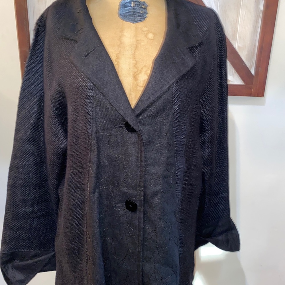 Maralyce Ferree 100% linen blazer jacket